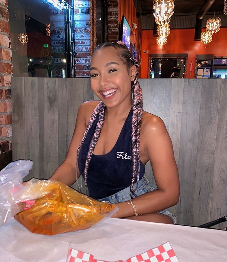 Films Et Séries Tv Avec Parker Mckenna Posey
