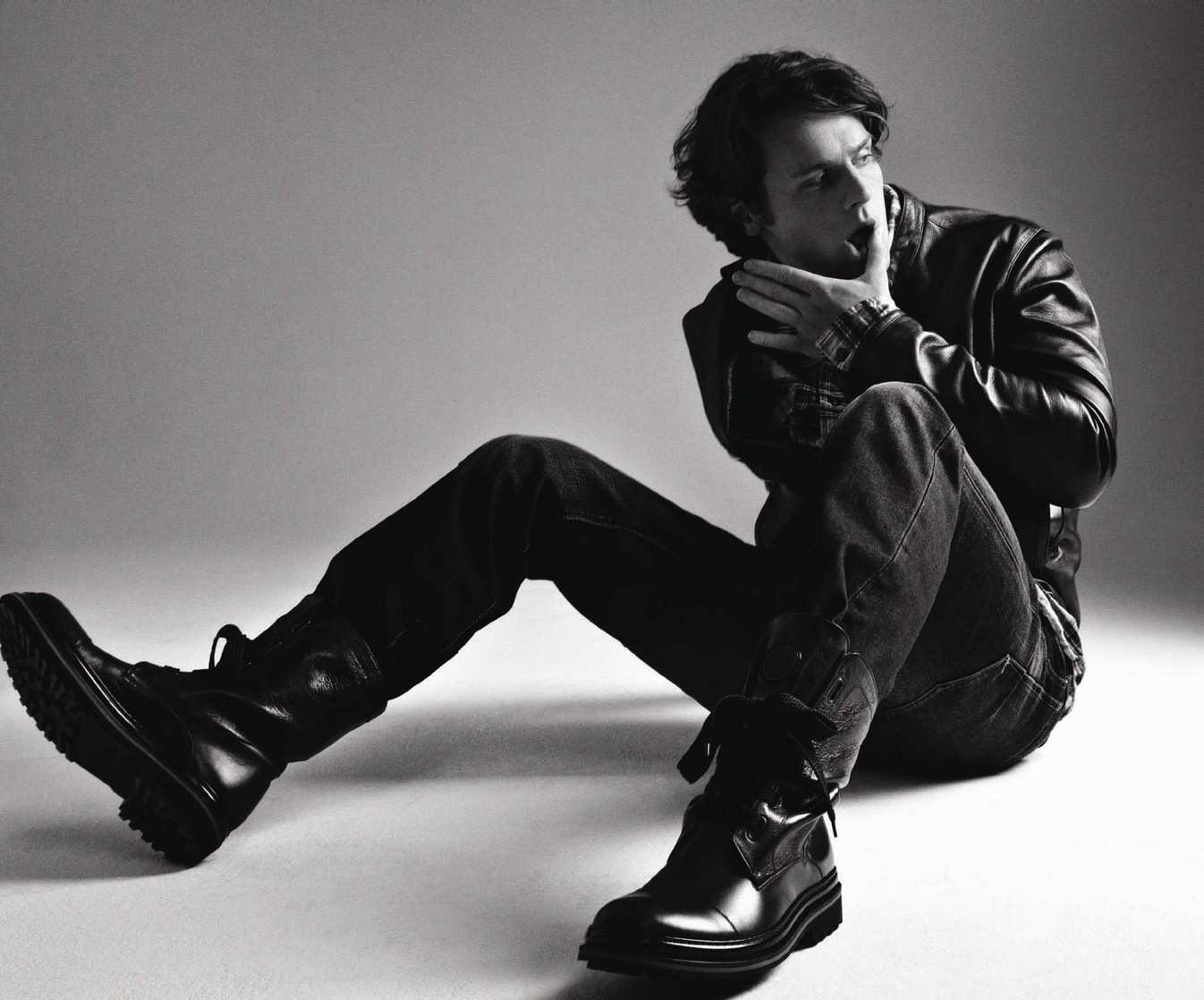 Jonathan Groff picture