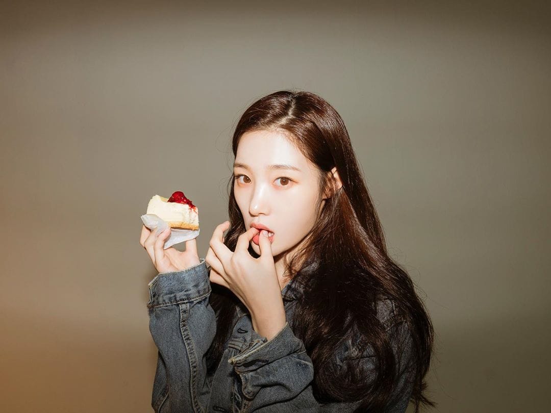 Chae-Yeon Jung Chae-Yeon Jung