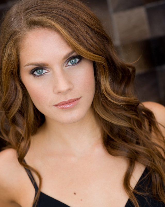 Picture of Stephanie Lynn