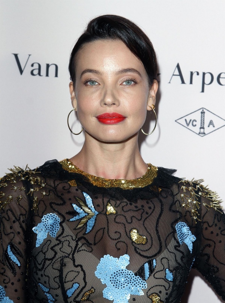 Picture of Stephanie Corneliussen