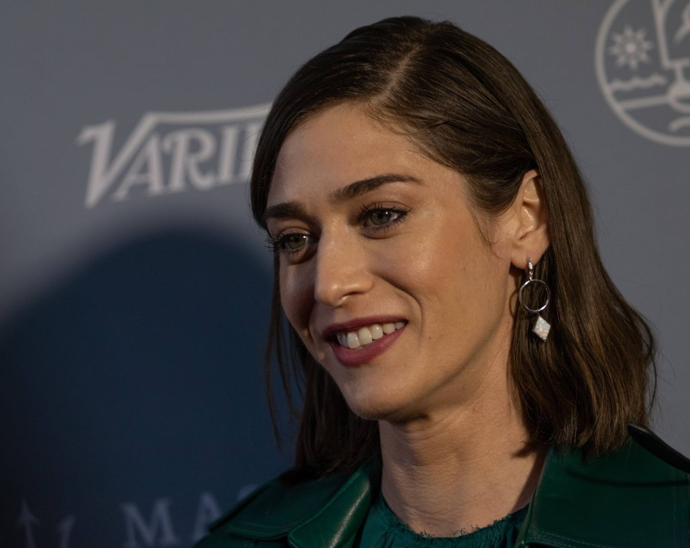 Lizzy Caplan Lizzy Caplan