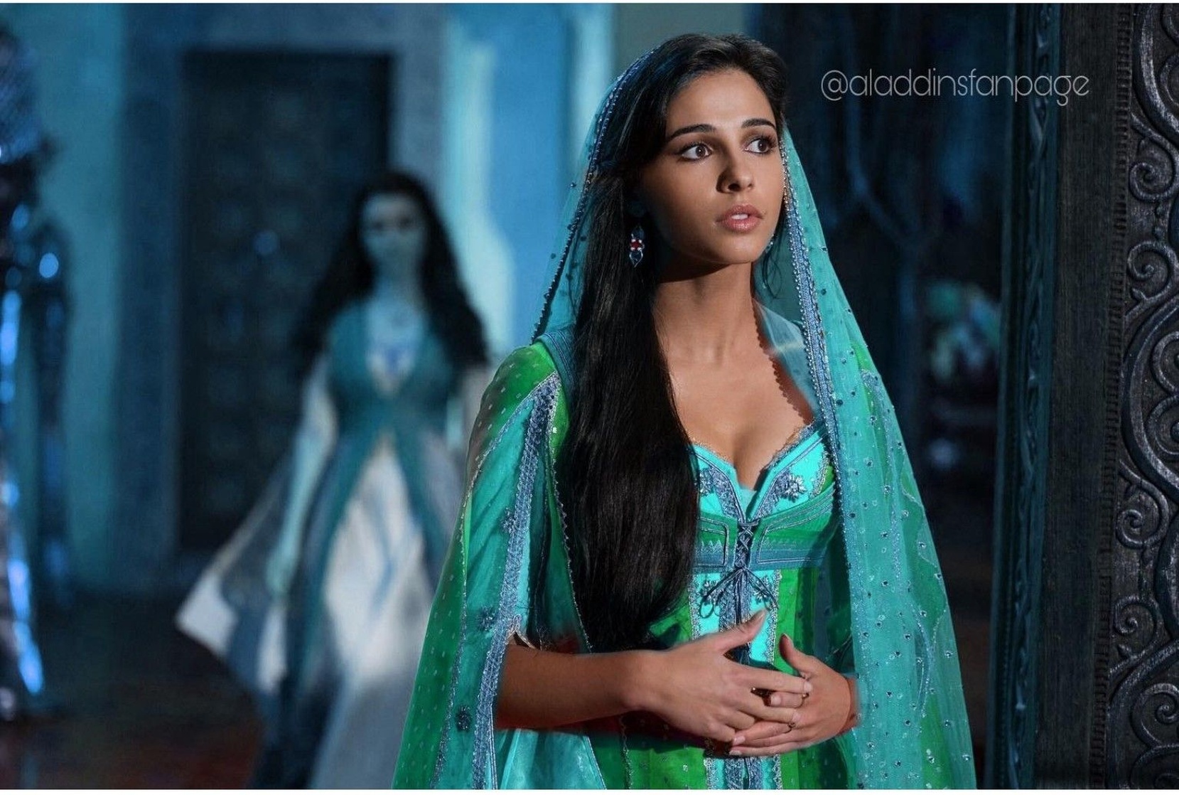 Jasmine (Naomi Scott)