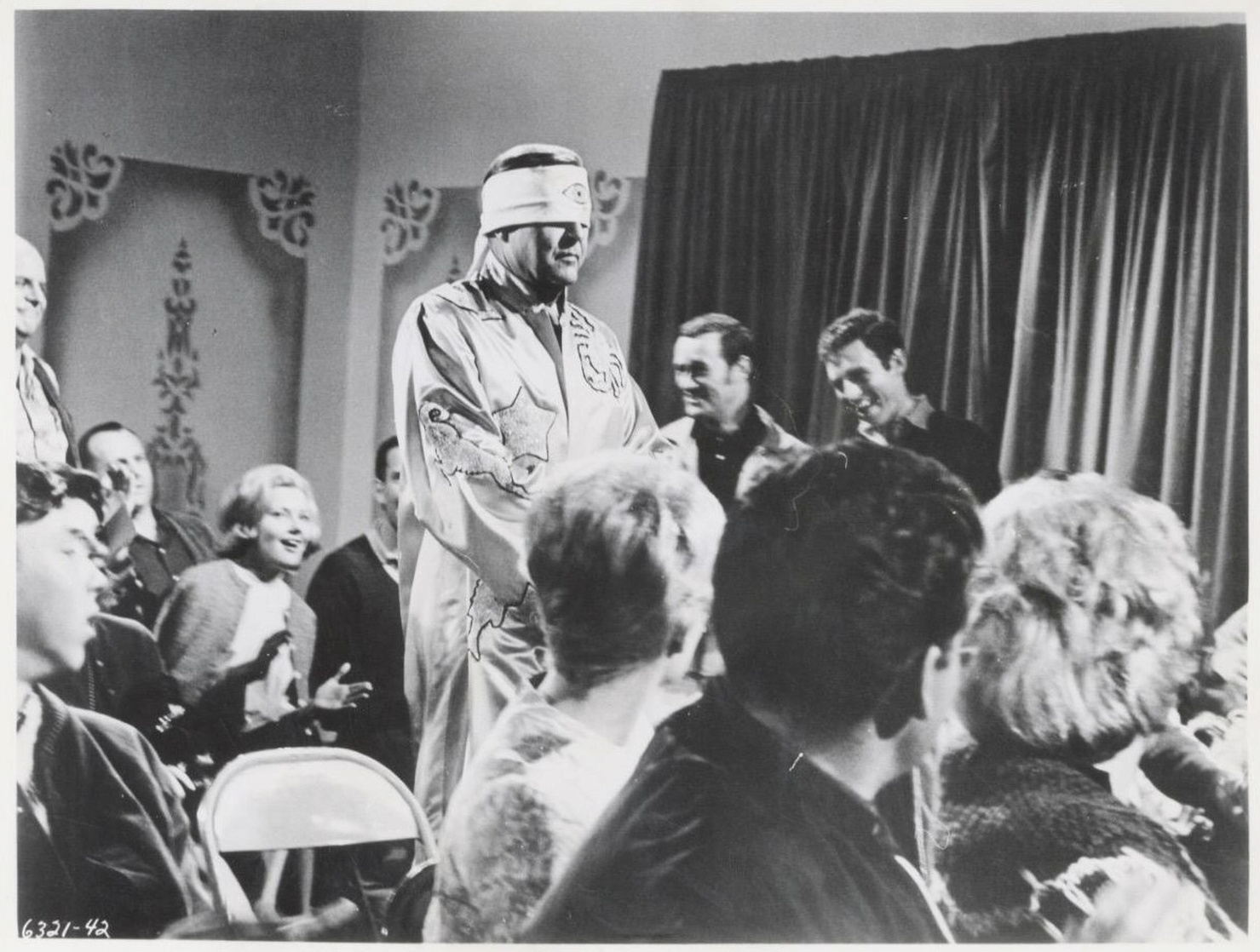 X: The Man with the X-Ray Eyes (1963) X: The Man with the X-Ray Eyes (1963)