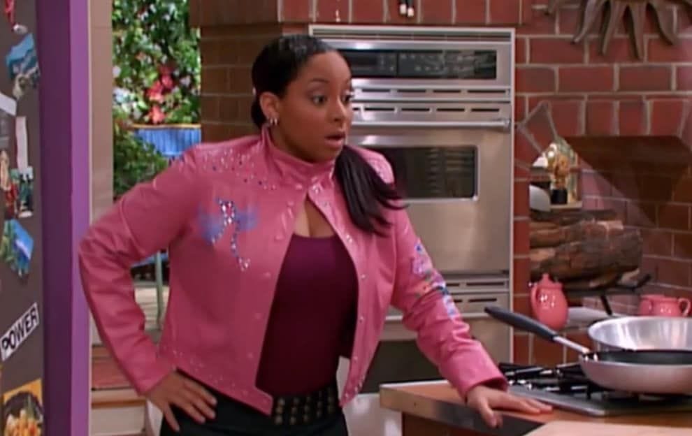 Picture Of Raven Baxter