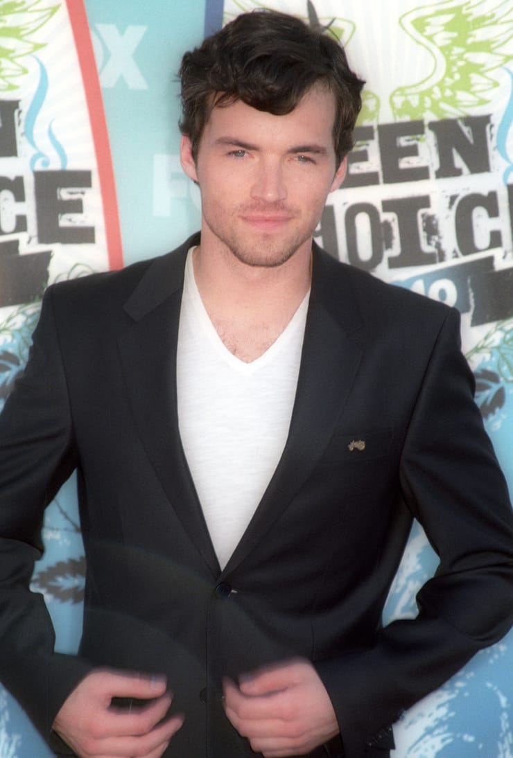 Picture of Ian Harding