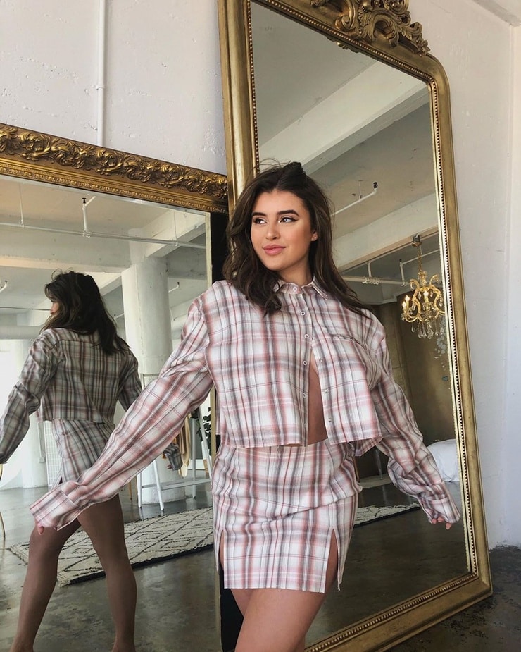 Picture Of Kalani Hilliker