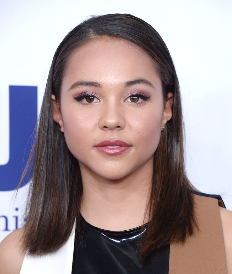 Picture Of Breanna Yde