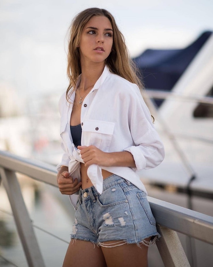 Image of Emily Feld