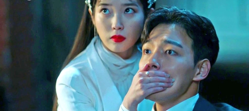 Hotel Del Luna