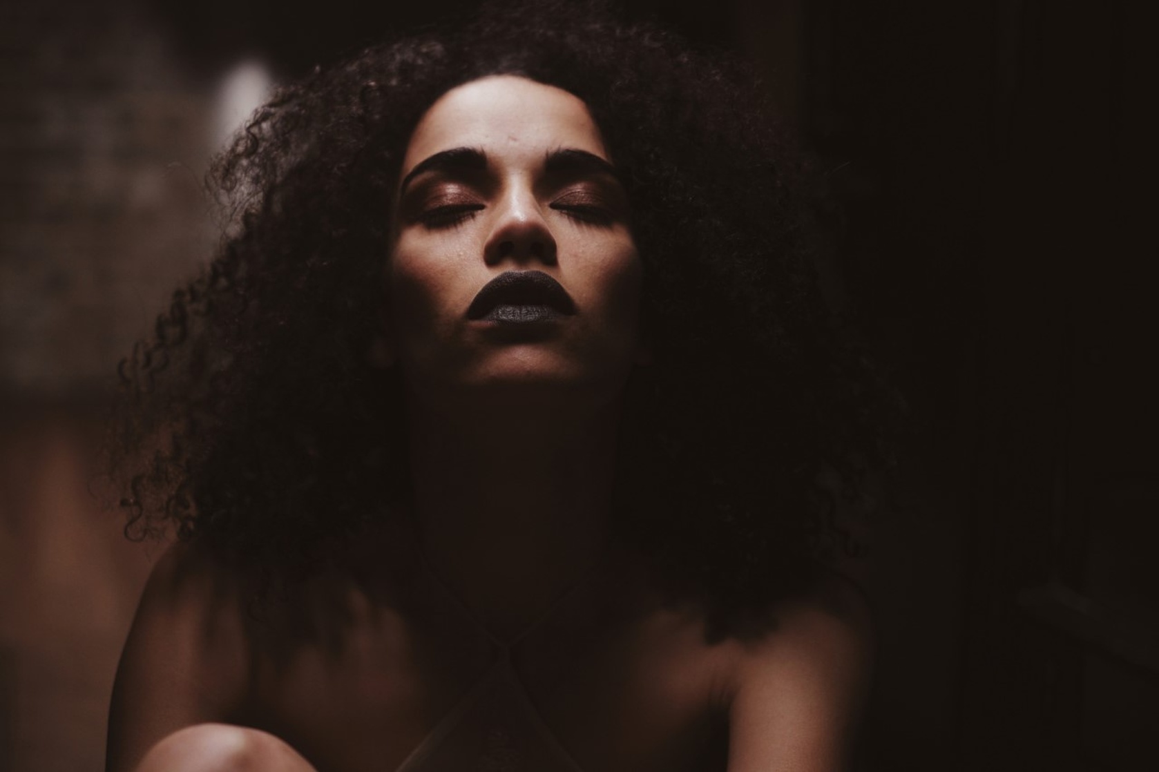 India Summer Mature Pussy Hairy Sex on Table - Hardcore Action