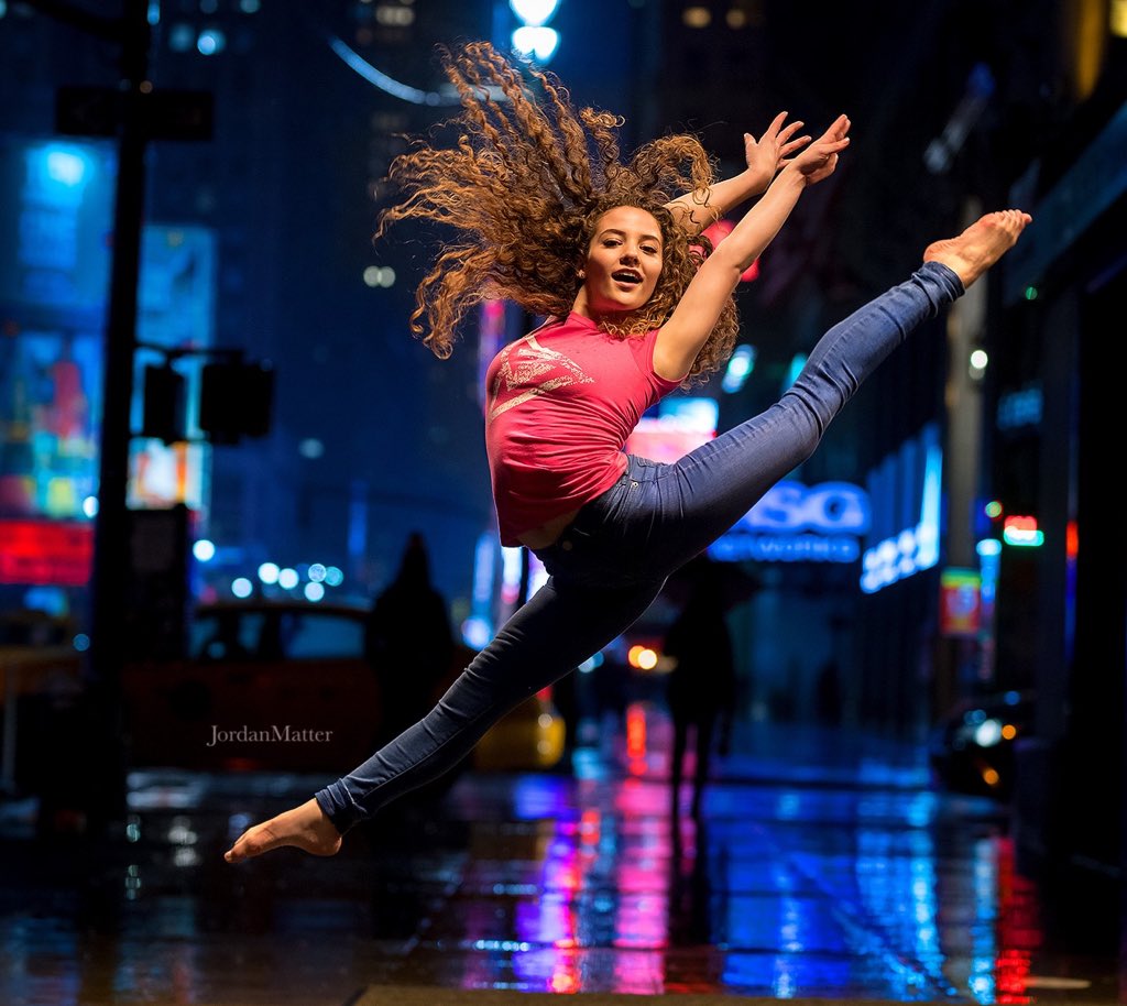 Sofie Dossi Sofie Dossi