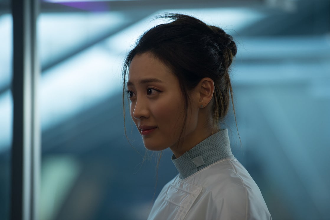 Helen Cho (Claudia Kim)