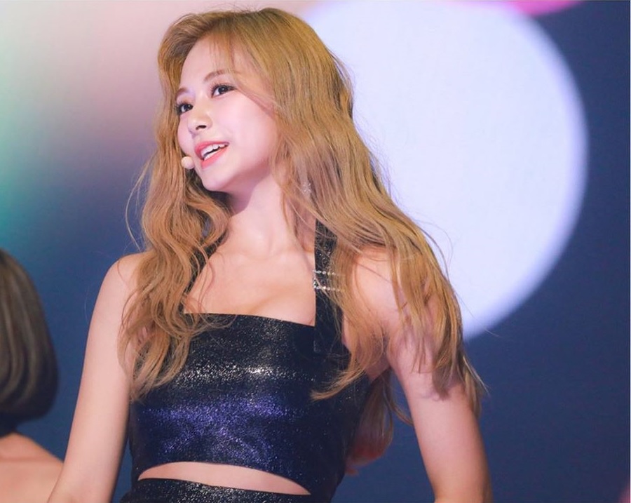 Chou Tzu-yu (Tzuyu) Chou Tzu-yu (Tzuyu)