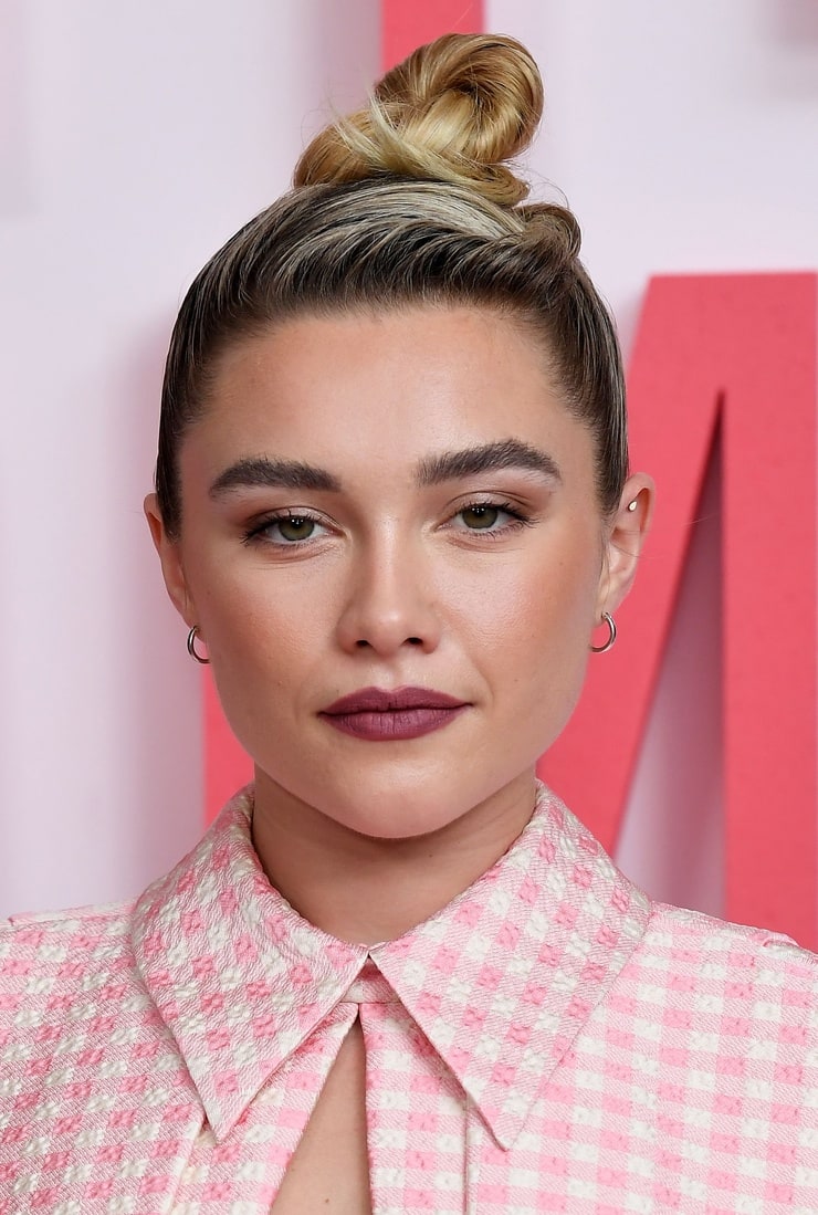 Next photo of Florence Pugh