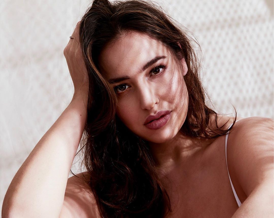 Jada Sezer