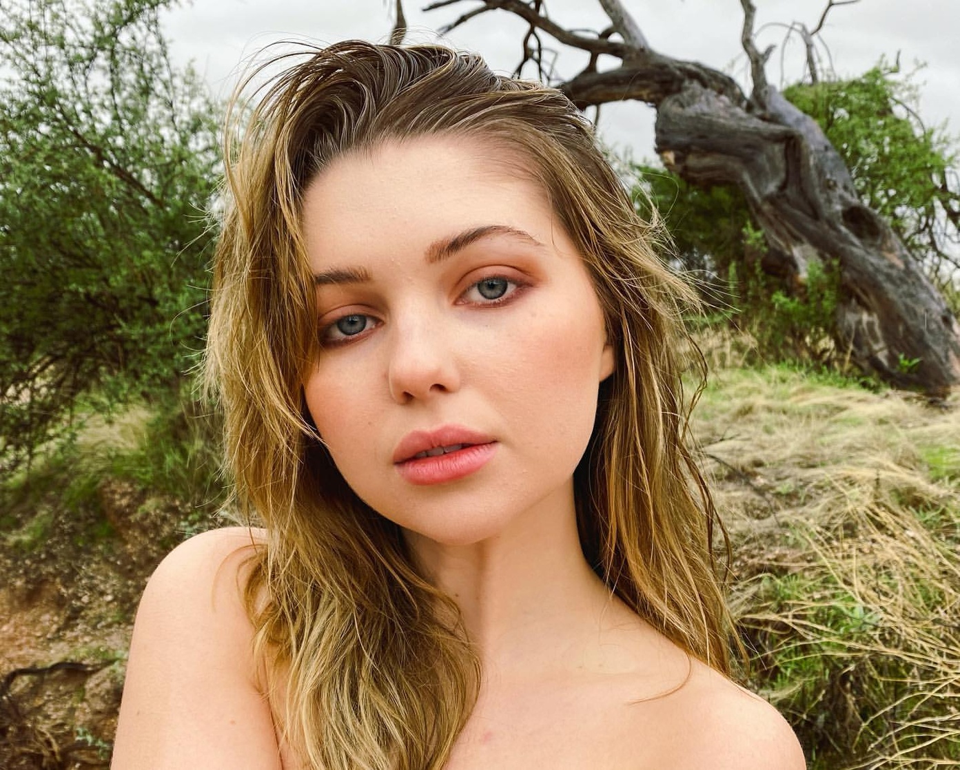 Sammi Hanratty Sammi Hanratty