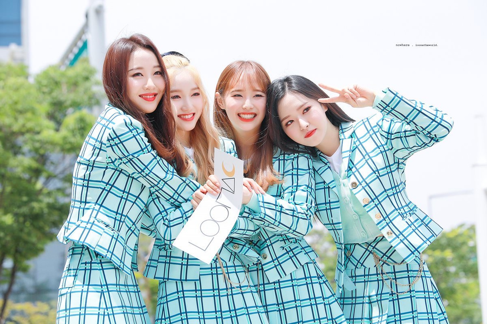 LOONA yyxy LOONA yyxy