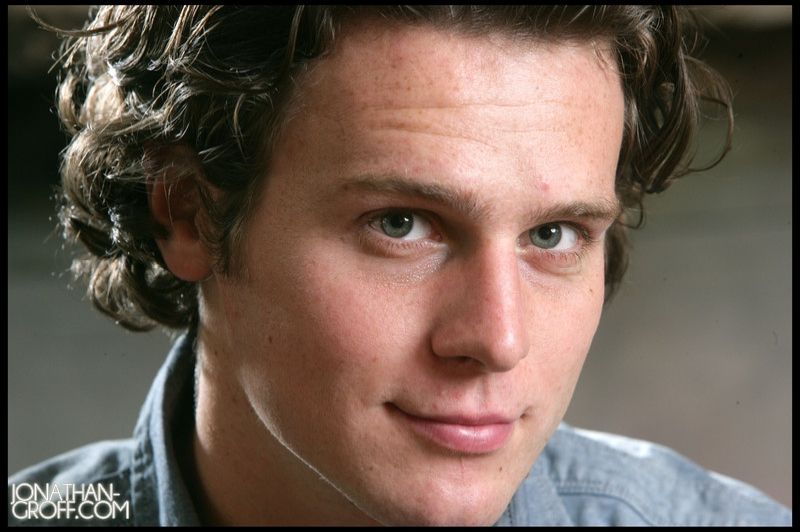 Jonathan Groff