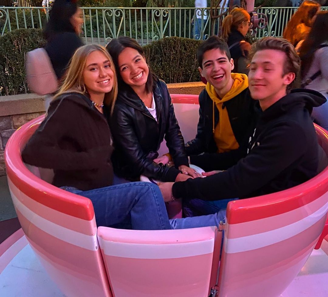 Peyton Elizabeth Lee Peyton Elizabeth Lee