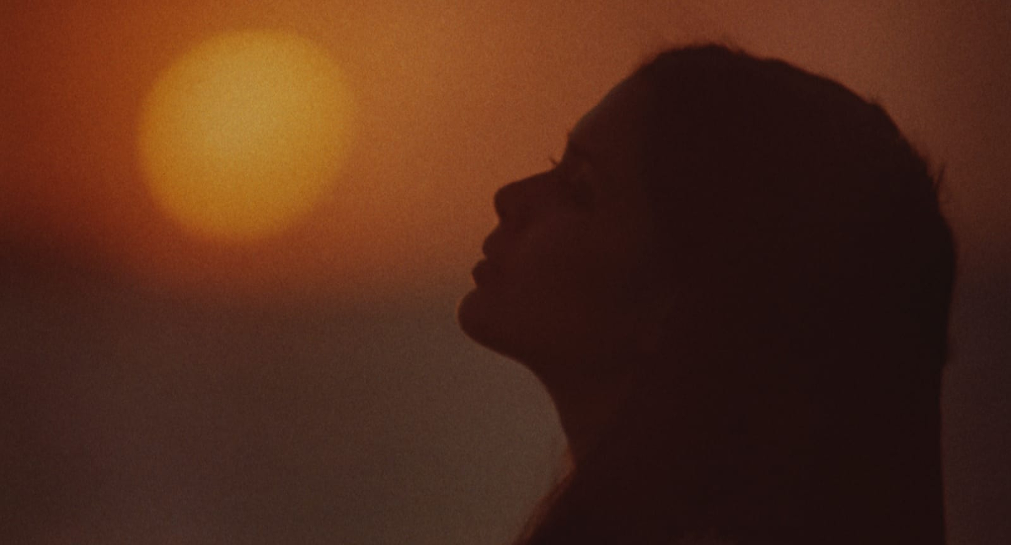 Manila in the Claws of Light (1975)