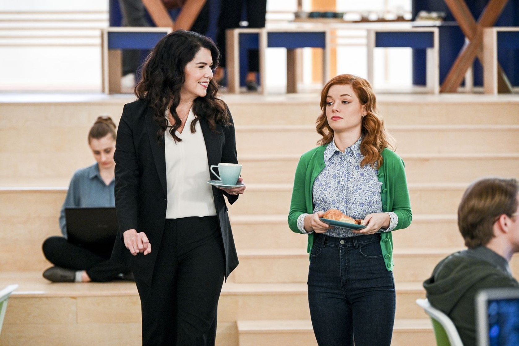 Zoey's Extraordinary Playlist
