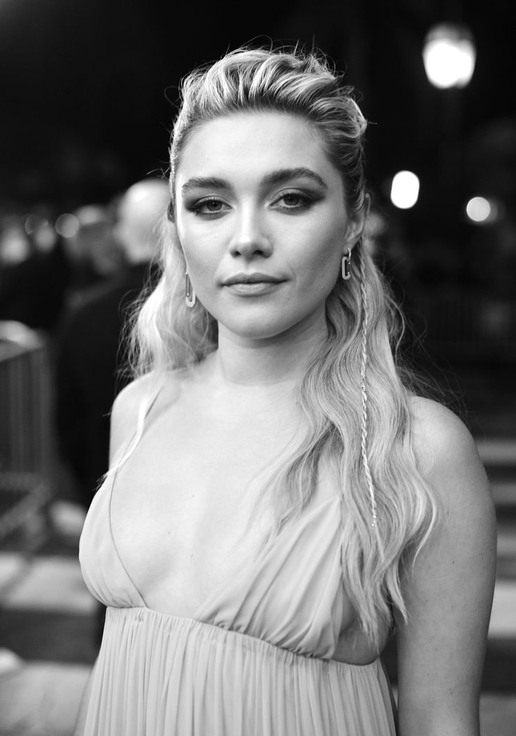 Next photo of Florence Pugh