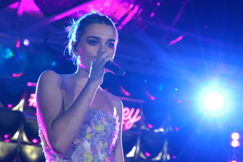 Charlotte Lawrence Charlotte Lawrence