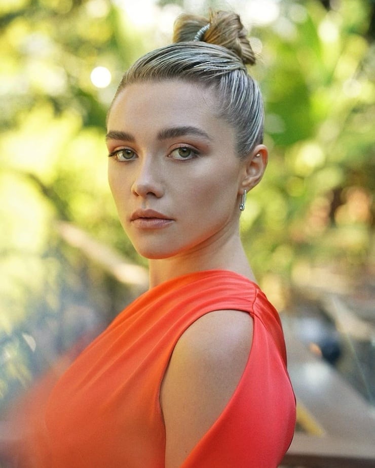 Next photo of Florence Pugh