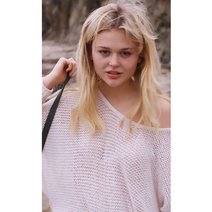 Next photo of Emily Alyn Lind