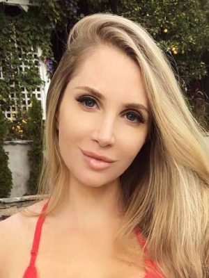 Picture of Amanda Lee (Model)