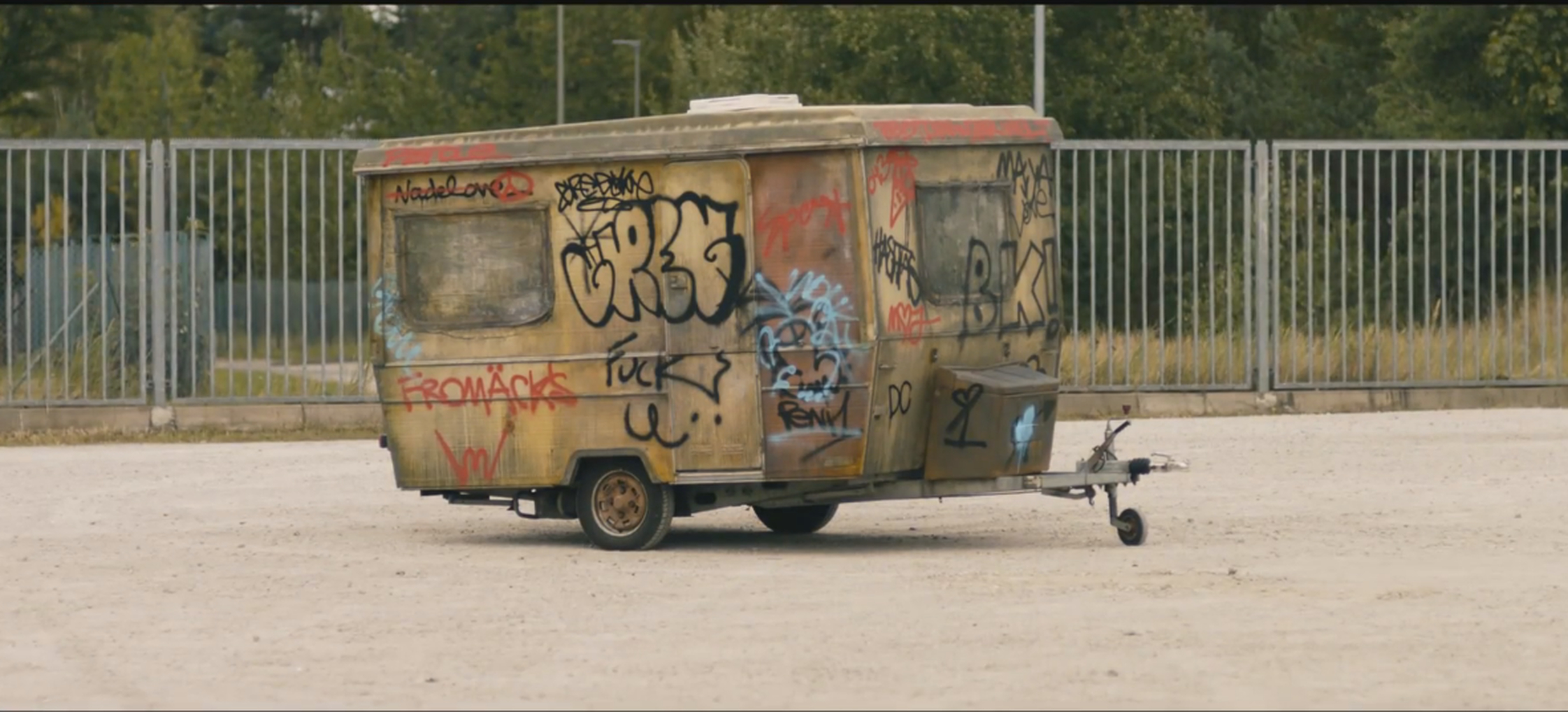Lucky Loser - Ein Sommer in der Bredouille Lucky Loser - Ein Sommer in der Bredouille