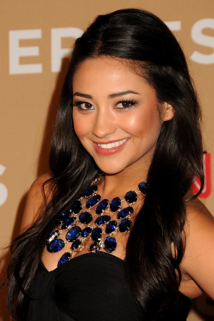 Picture of Shay Mitchell