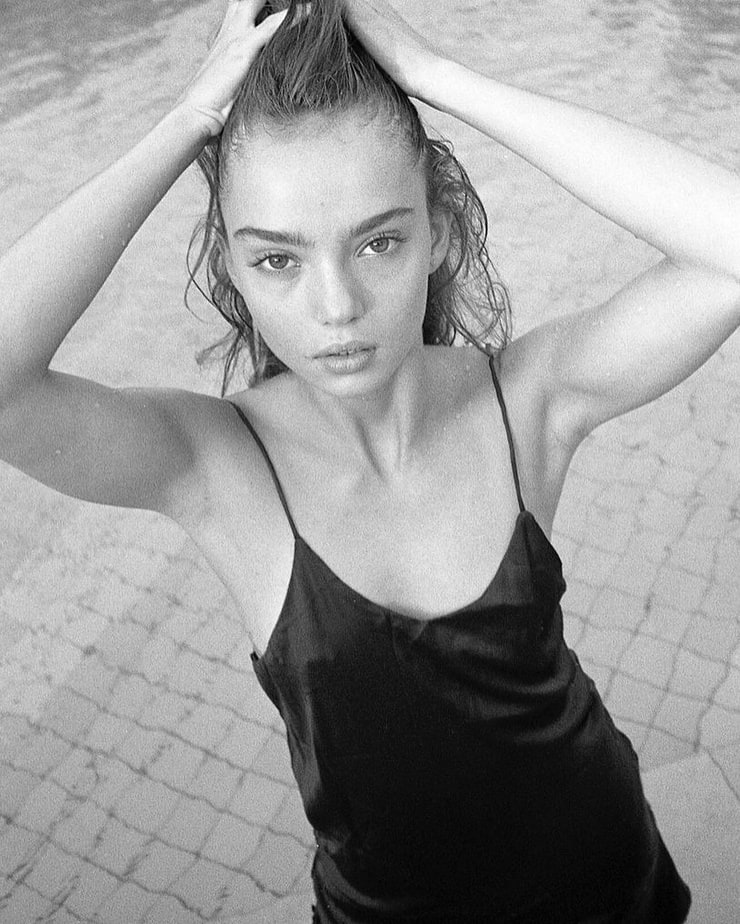Picture Of Inka Williams 5429