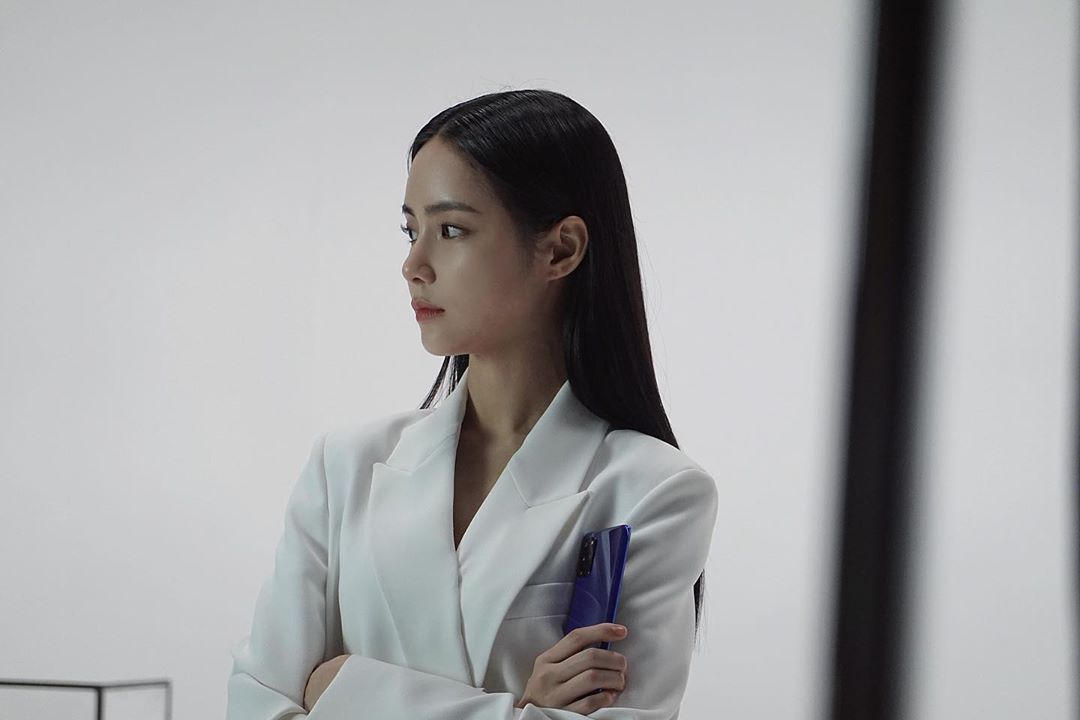 Suzu Hong Suzu Hong