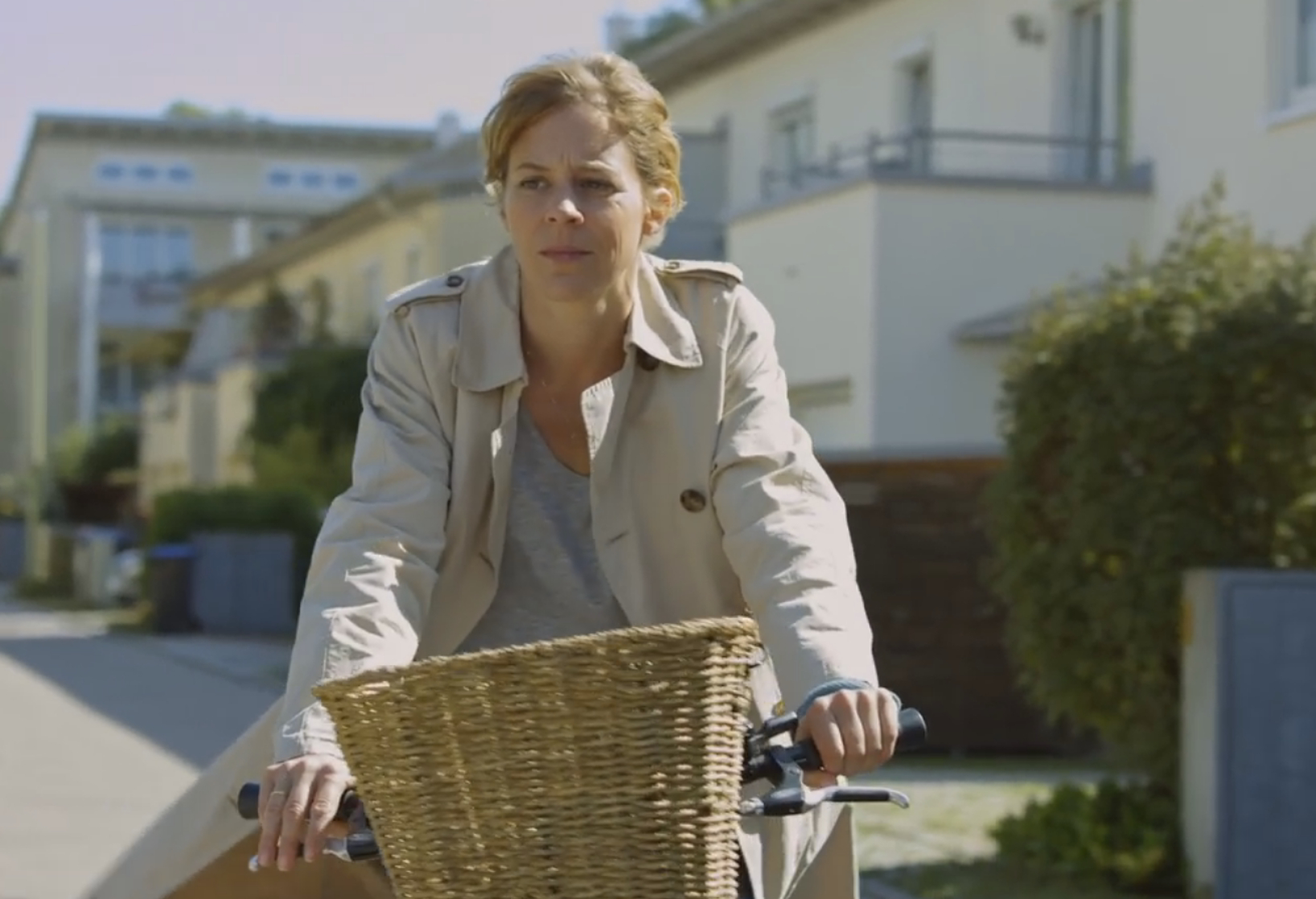 Annie - kopfüber ins Leben