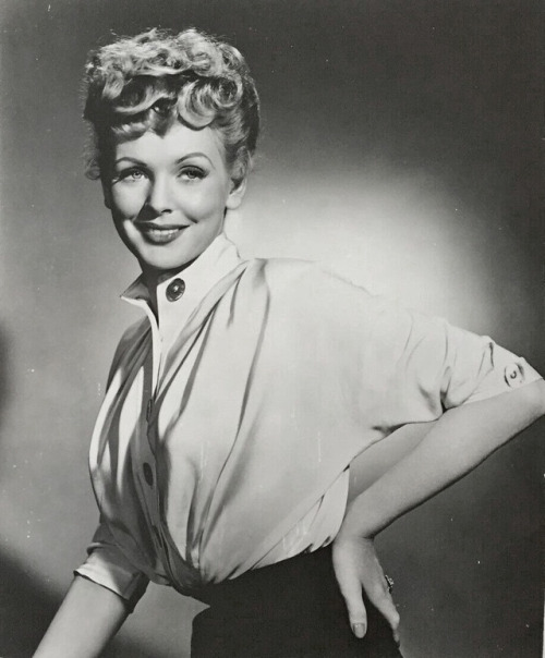 Picture of Joan Vohs