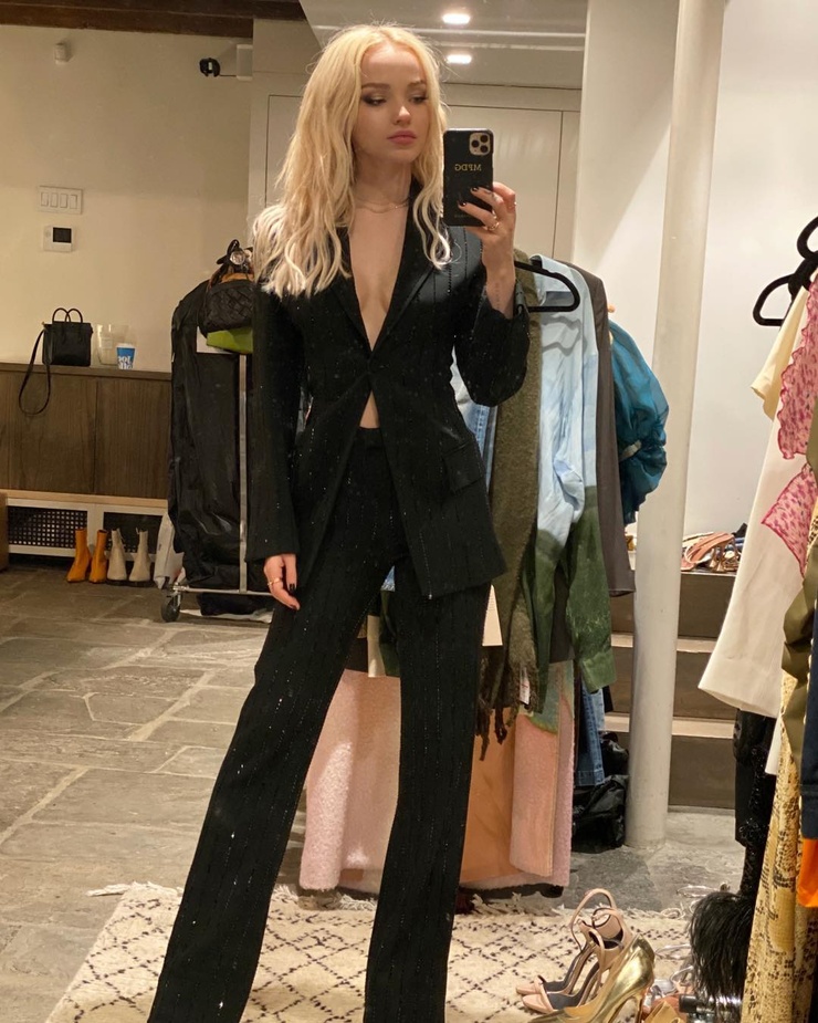 Picture of Dove Cameron