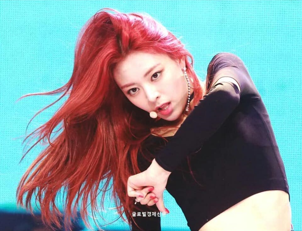 Yuna (ITZY)