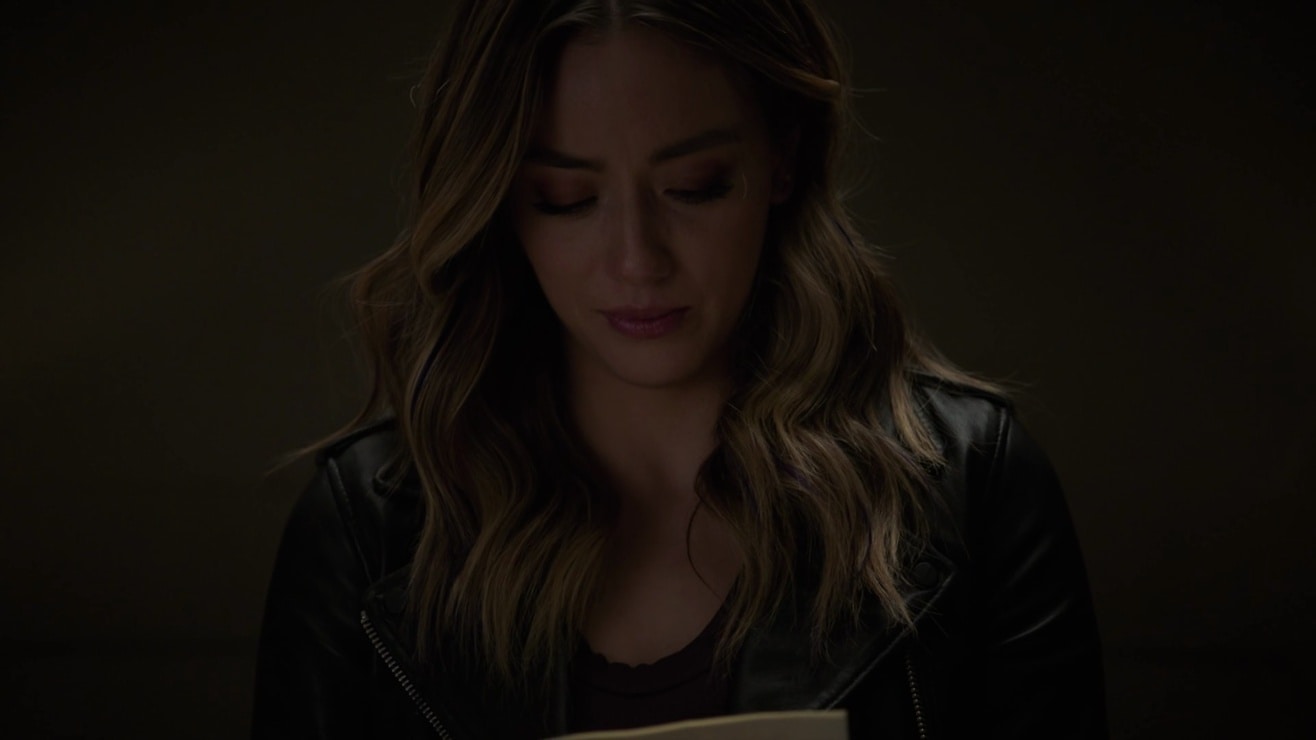 Chloe Bennet image