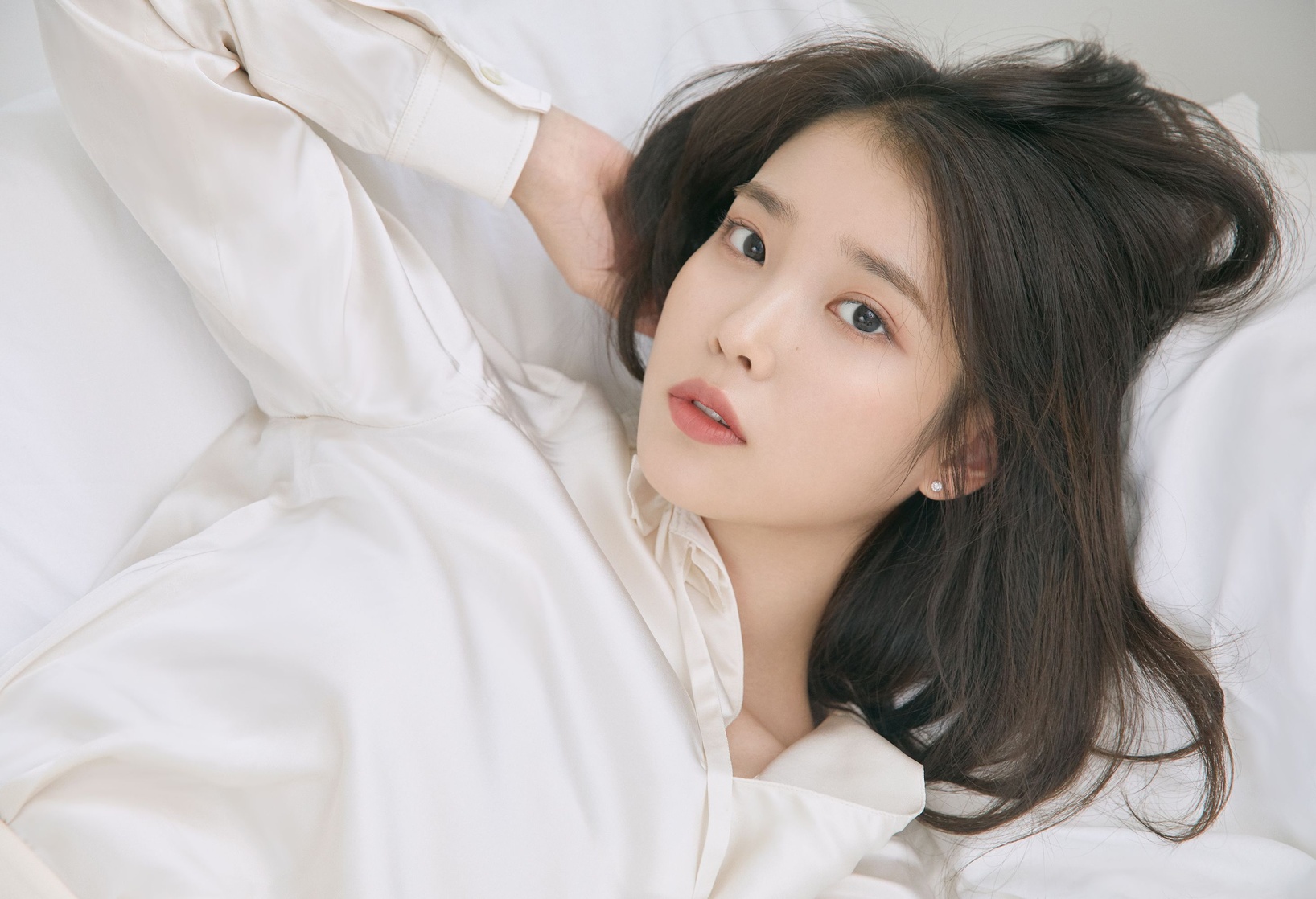 IU IU