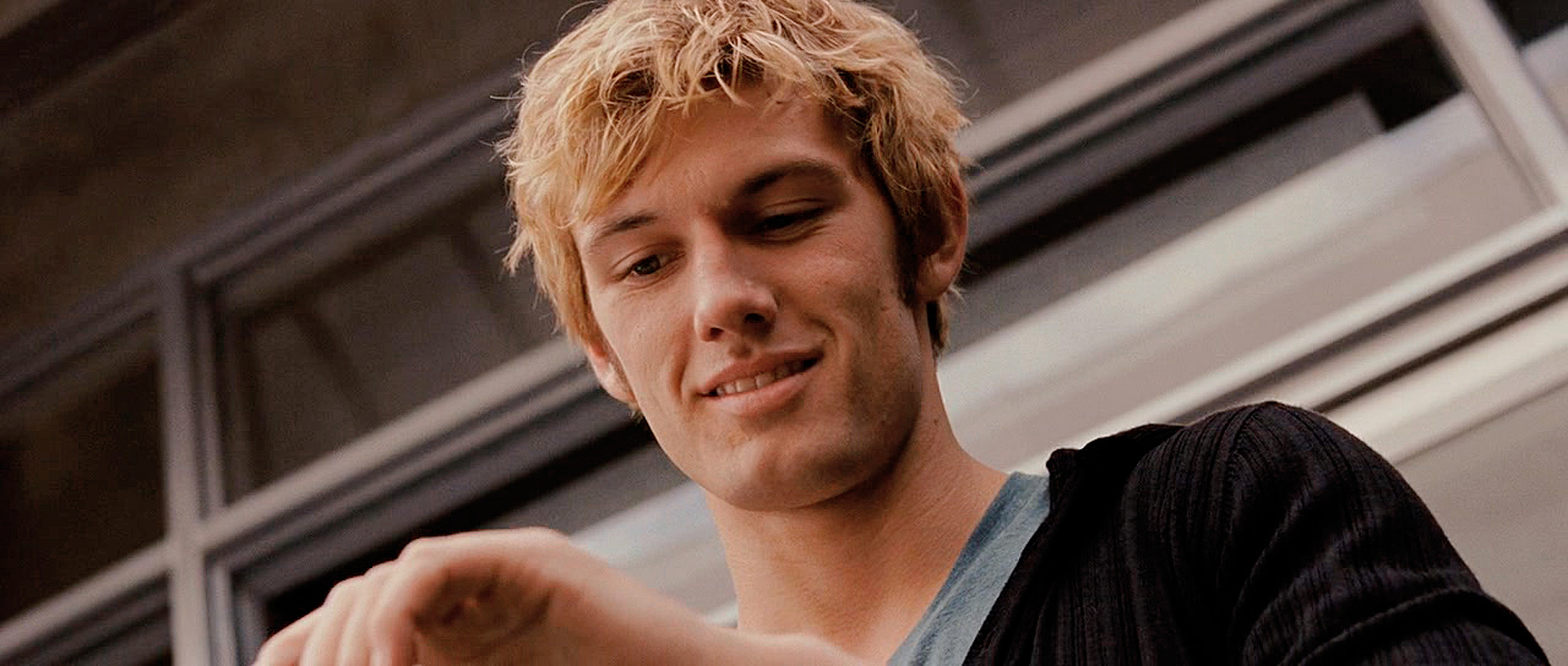Alex Pettyfer