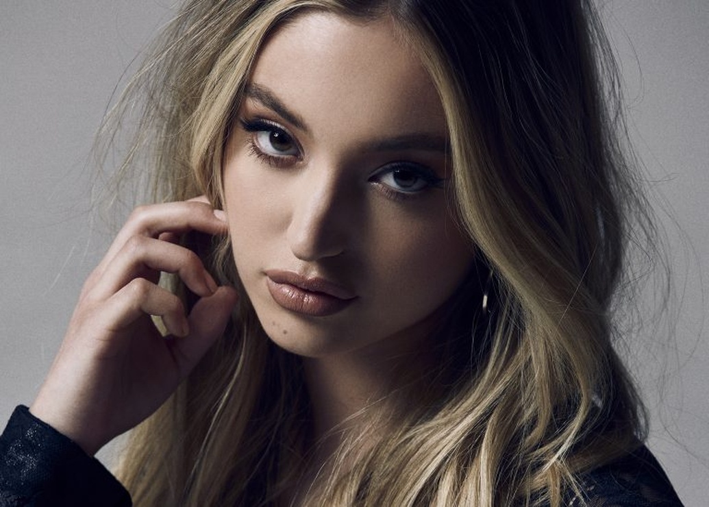 Picture of Bella Podaras