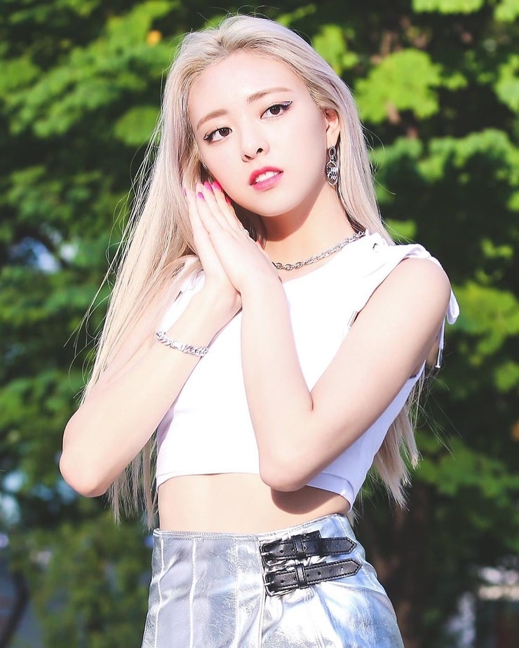 Picture of Yuna (ITZY)