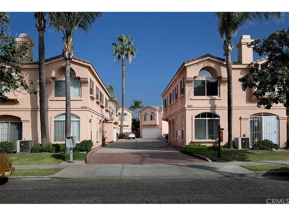 Paramount, California picture