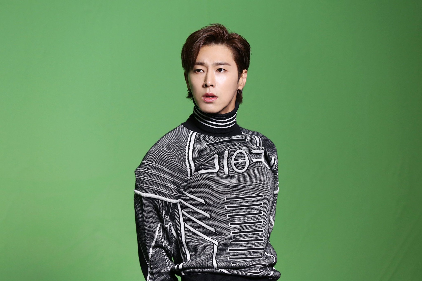 Yunho Jung