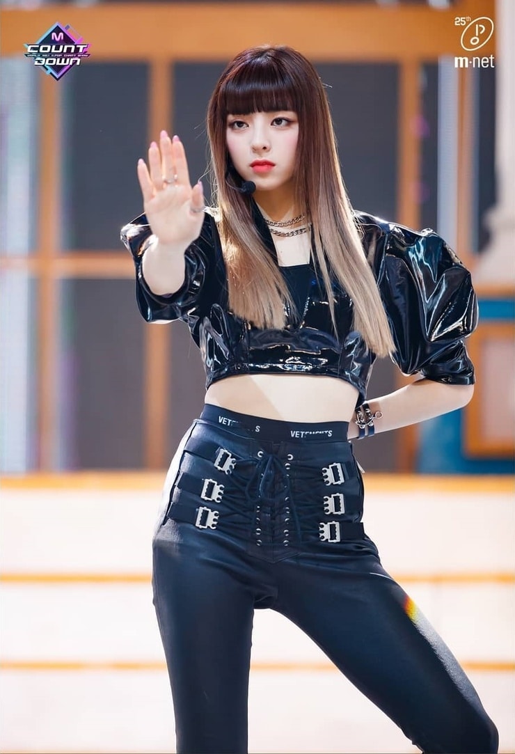 Picture of Yuna (ITZY)