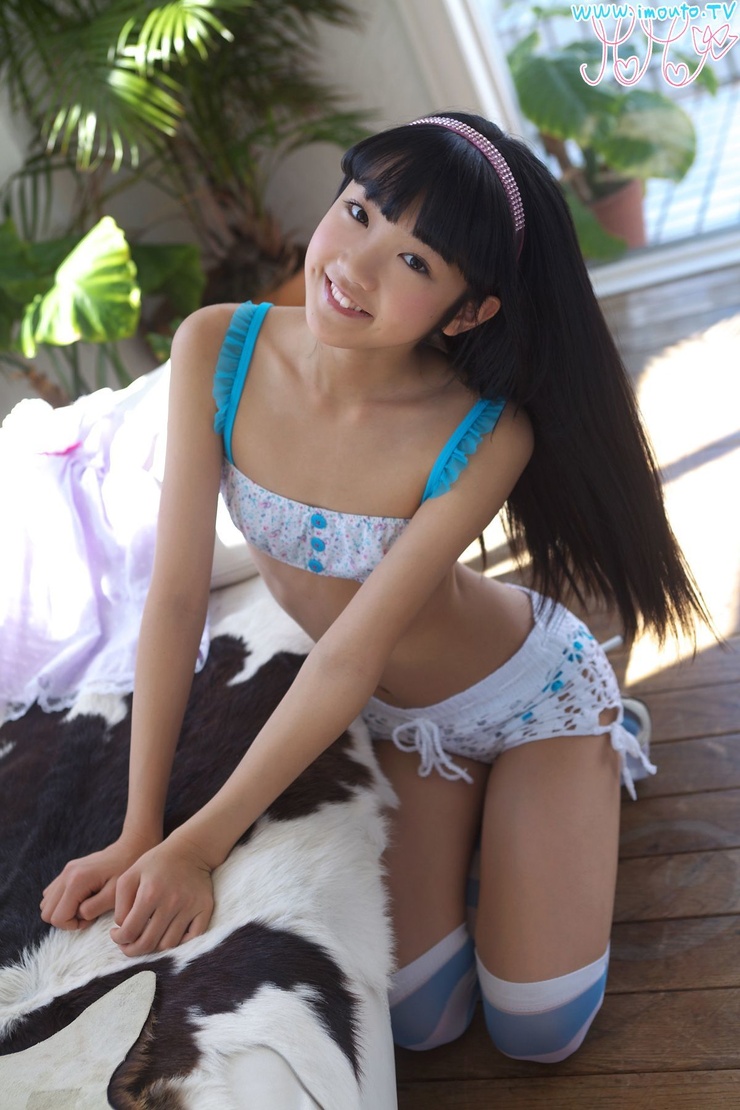 Picture of Momo Shiina Picture of Momo Shiina