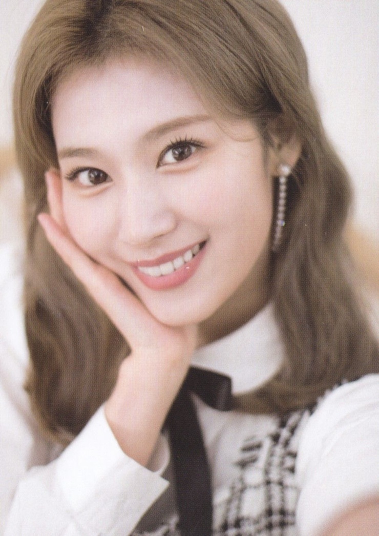 Picture of Minatozaki Sana