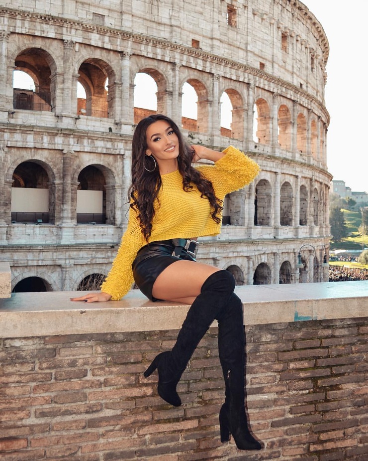 Autumn viviana. Нелли бучет. +79786281279 Катя Попеску. Нику Попеску новые фото. Екатерина Ков Италия фото